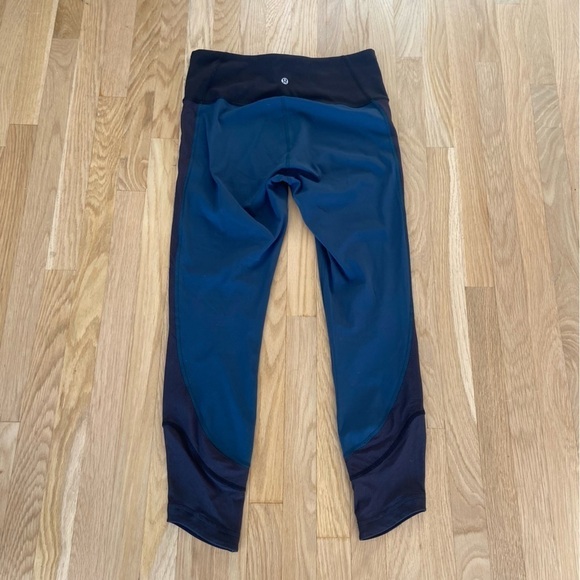 Lululemon Ready Set Go 7/8 Tight (25") size 8 - Picture 4 of 8